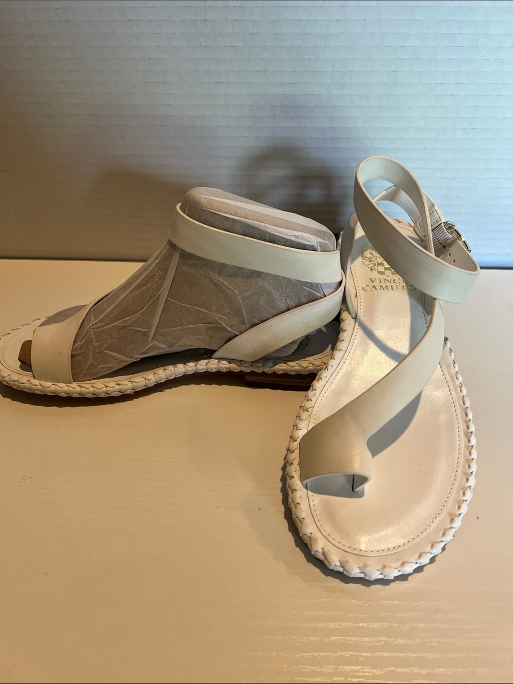 Vince Camuto White Leather Crisscross Toe-Loop Sandals